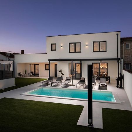 Villa Artis 普拉 外观 照片