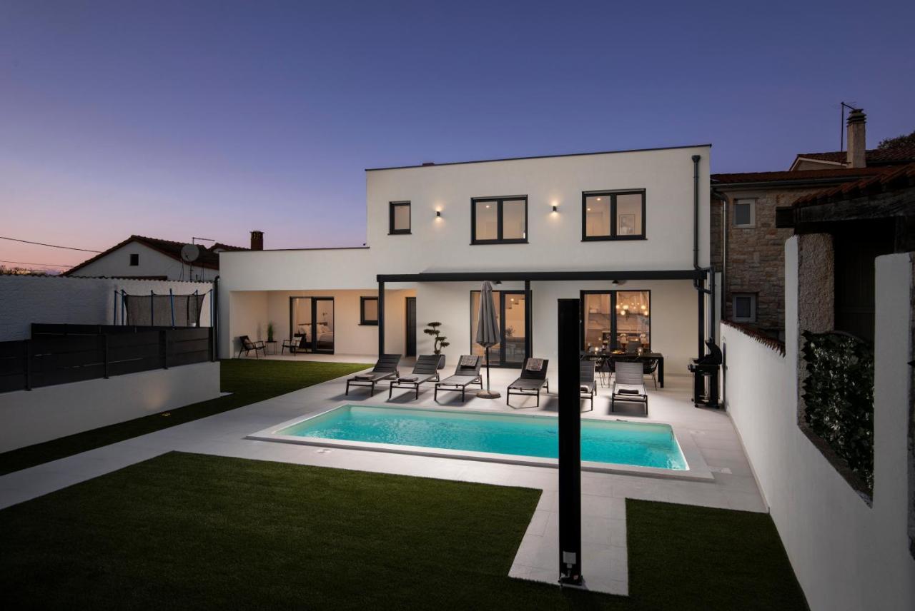 Villa Artis 普拉 外观 照片