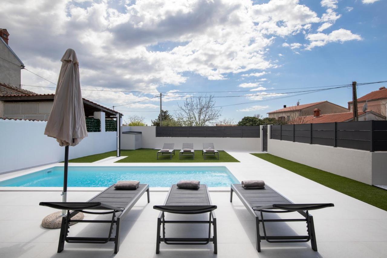 Villa Artis 普拉 外观 照片