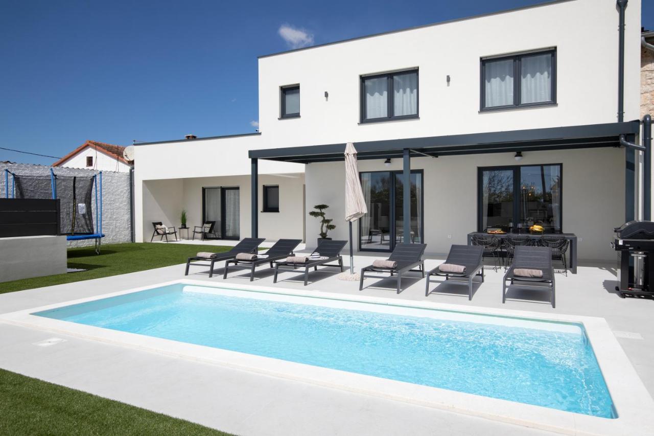 Villa Artis 普拉 外观 照片